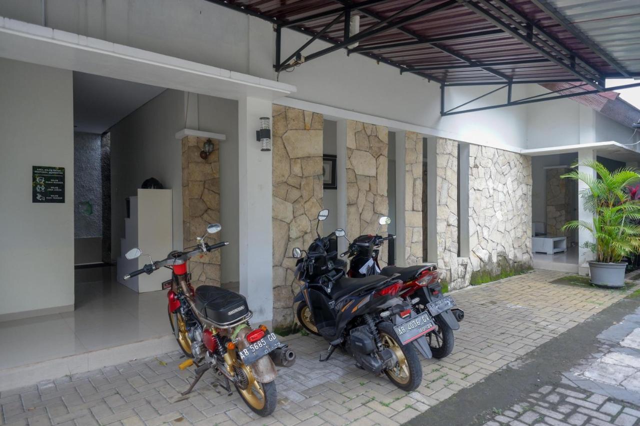 Reddoorz Near Jogja City Mall Melati Exteriör bild